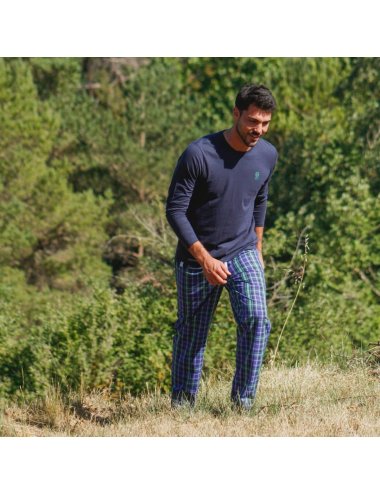 Pijama largo de hombre con camiseta azul marino y pantalón a la plana de cuadros grandes - Pijama combinado Kive