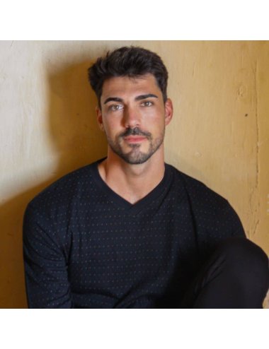 Pijama largo de punto de hombre con camiseta negra comoda y cálida, y pantalón básico en negro - Pijama de punto Bou