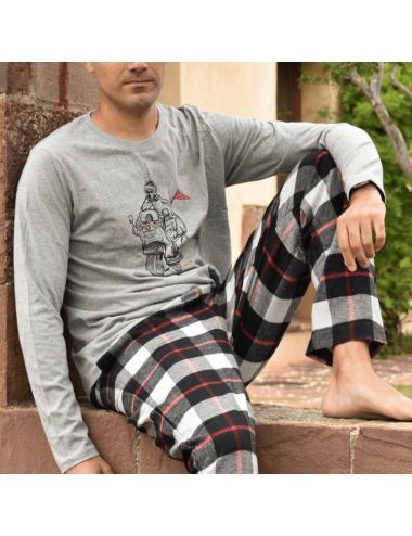 Pijama largo de hombre con camiseta gris y pantalón de franela con cuadros en blanco y negro - Pijama combinado Hug