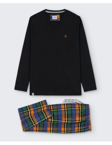 Pijama largo de hombre con camiseta negra y pantalón de franela con cuadros multicolor - Pijama combinado Ian