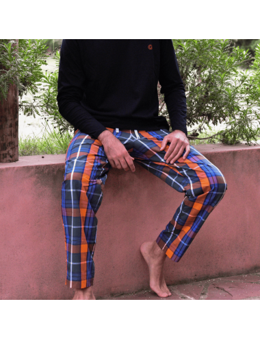 Pijama largo de hombre con camiseta negra y pantalón a la plana de cuadros grandes multicolor - Pijama combinado Croft